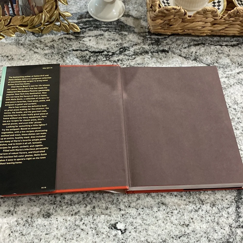 First Edition 2010 HC Molto Gusto Cookbook!